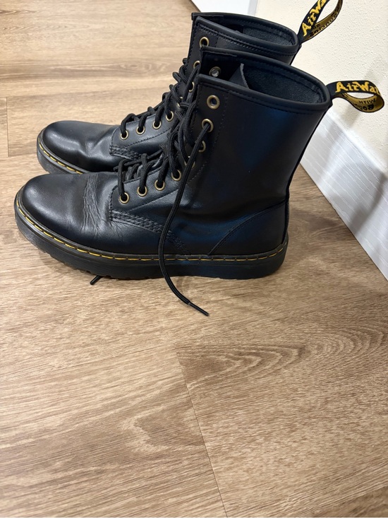 Dr. Martens Shoes - Dr. Martens 1460 Smooth Leather Lace Up Boots I Size 7